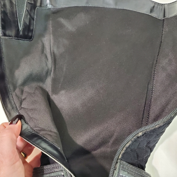 Bandolino BDClassieWomen's Black Tall Side Zip Quilted Riding Boot Size 9.5 - Picture 7 of 15